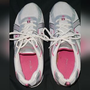 Champion Women's White and Pink Sneakers